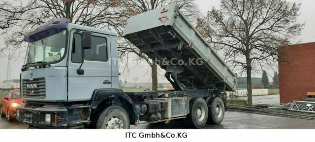 MAN 33.360K 6x4 Blatt/Blatt AP-Achse - Truk jungkit: gambar 2 MAN 33.360K 6x4 Blatt/Blatt AP-Achse - Truk jungkit: gambar 2