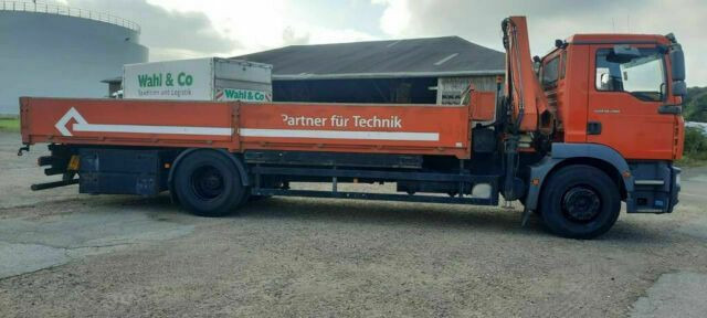 MAN TG-M18.280PS Hiab 111B-2 mit Funk - Truk flatbed, Truk derek: gambar 4 MAN TG-M18.280PS Hiab 111B-2 mit Funk - Truk flatbed, Truk derek: gambar 4