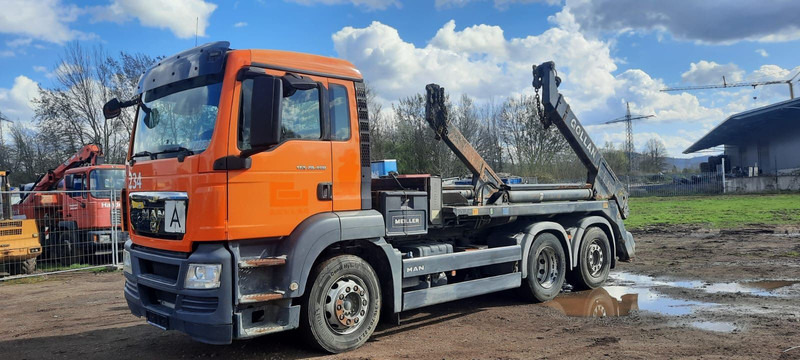 MAN TG-S 28.400 BL 6x2 Absetzkipper - Truk skip loader: gambar 1 MAN TG-S 28.400 BL 6x2 Absetzkipper - Truk skip loader: gambar 1