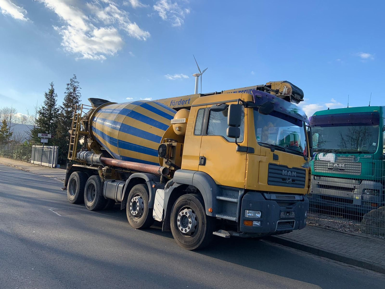 MAN TGA35.360PS 8x4 Mischer+Förderband - Truk pengaduk beton: gambar 4 MAN TGA35.360PS 8x4 Mischer+Förderband - Truk pengaduk beton: gambar 4