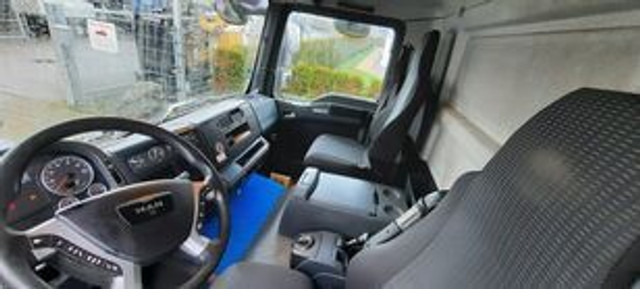 MAN TGM 12.250PS Plane/Spr.mit Anh. 120m3 - Truk dengan terpal samping: gambar 5 MAN TGM 12.250PS Plane/Spr.mit Anh. 120m3 - Truk dengan terpal samping: gambar 5