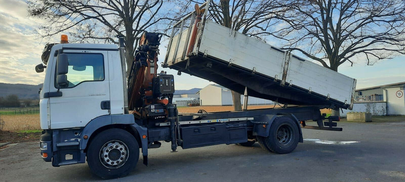 Truk jungkit, Truk derek MAN TGM 18.240PS 4x2 3.S-Kipper mit Kran: gambar 8 Truk jungkit, Truk derek MAN TGM 18.240PS 4x2 3.S-Kipper mit Kran: gambar 8