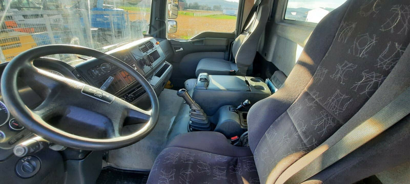 Truk jungkit, Truk derek MAN TGM 18.240PS 4x2 3.S-Kipper mit Kran: gambar 12 Truk jungkit, Truk derek MAN TGM 18.240PS 4x2 3.S-Kipper mit Kran: gambar 12