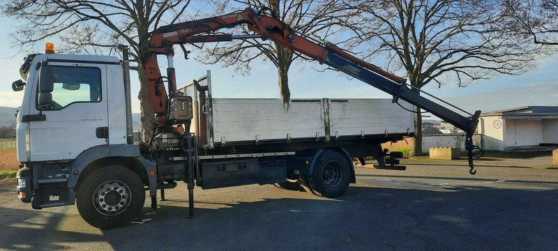 Truk jungkit, Truk derek MAN TGM 18.240PS 4x2 3.S-Kipper mit Kran: gambar 9 Truk jungkit, Truk derek MAN TGM 18.240PS 4x2 3.S-Kipper mit Kran: gambar 9