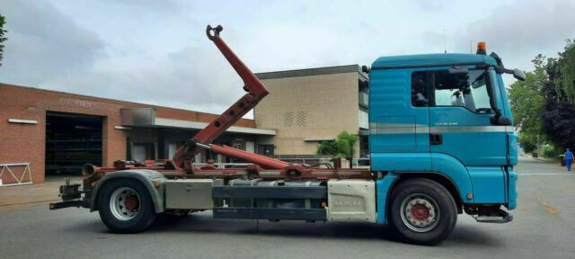 MAN TGS 18.440 Abroller mit Funk +Kran vor - Hook lift, Truk derek: gambar 3 MAN TGS 18.440 Abroller mit Funk +Kran vor - Hook lift, Truk derek: gambar 3