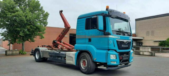 MAN TGS 18.440 Abroller mit Funk +Kran vor - Hook lift, Truk derek: gambar 2 MAN TGS 18.440 Abroller mit Funk +Kran vor - Hook lift, Truk derek: gambar 2