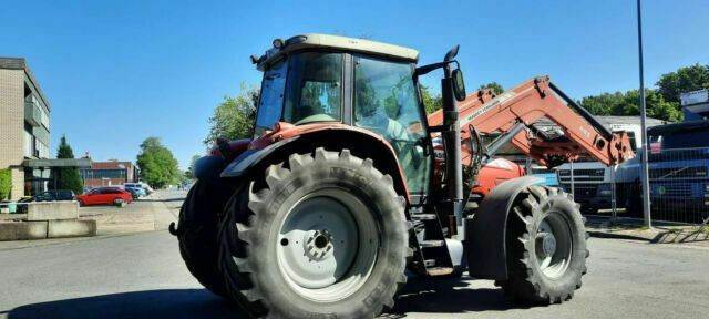Massey Ferguson Traktor F32 6480 - Traktor: gambar 4 Massey Ferguson Traktor F32 6480 - Traktor: gambar 4