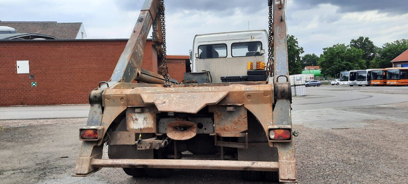 Mercedes-Benz 1833 Absetzkipper - Truk skip loader: gambar 4 Mercedes-Benz 1833 Absetzkipper - Truk skip loader: gambar 4