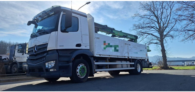 Mercedes-Benz 1835 Antos 4x2 Klima 1-Hand - Truk flatbed, Truk derek: gambar 1 Mercedes-Benz 1835 Antos 4x2 Klima 1-Hand - Truk flatbed, Truk derek: gambar 1