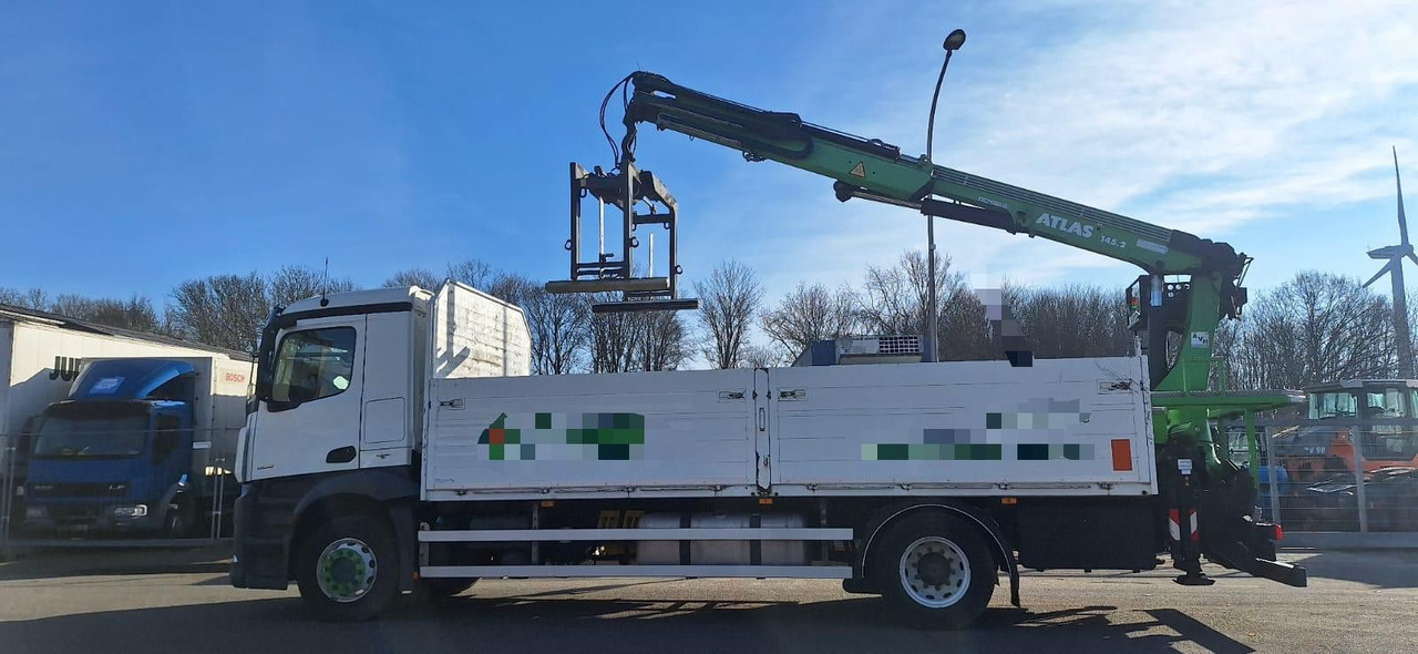 Mercedes-Benz 1835 Antos 4x2 Klima 1-Hand - Truk flatbed, Truk derek: gambar 4 Mercedes-Benz 1835 Antos 4x2 Klima 1-Hand - Truk flatbed, Truk derek: gambar 4