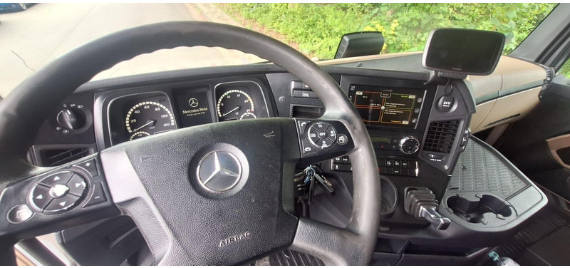 Mercedes-Benz 1845 Jumbo - Truk dengan terpal samping: gambar 5 Mercedes-Benz 1845 Jumbo - Truk dengan terpal samping: gambar 5