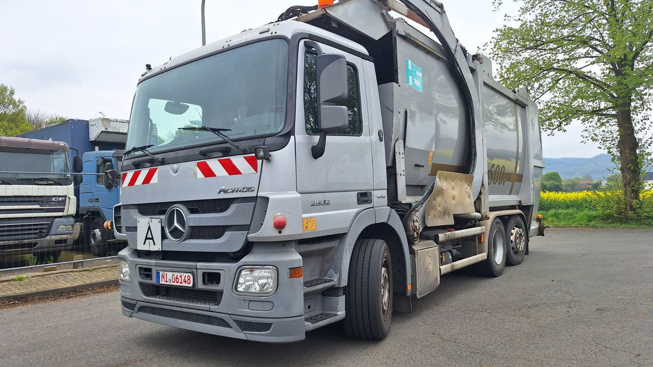 Mercedes-Benz 2532 Actros Überkopflader - Truk sampah: gambar 2 Mercedes-Benz 2532 Actros Überkopflader - Truk sampah: gambar 2