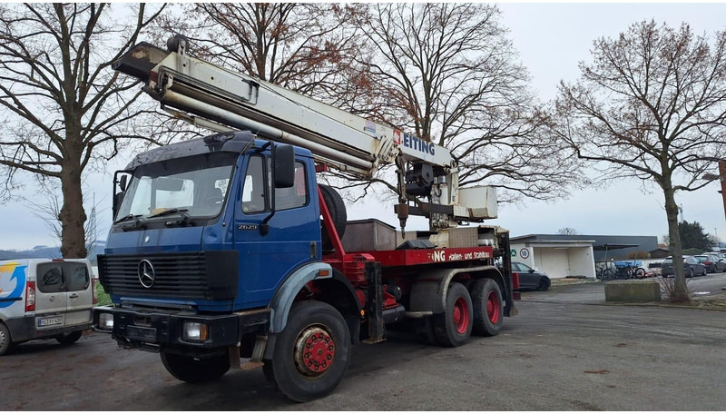 Mercedes-Benz 2629 AK Motorwagen mit Kran Dachdeckerkran6x6 - Truk derek: gambar 2 Mercedes-Benz 2629 AK Motorwagen mit Kran Dachdeckerkran6x6 - Truk derek: gambar 2