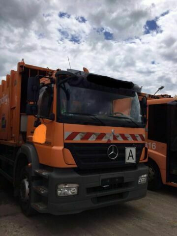 Mercedes-Benz 2633 Axor 6x2 Haller/Aufbau+Schüttung Euro:4 - Truk sampah: gambar 1 Mercedes-Benz 2633 Axor 6x2 Haller/Aufbau+Schüttung Euro:4 - Truk sampah: gambar 1