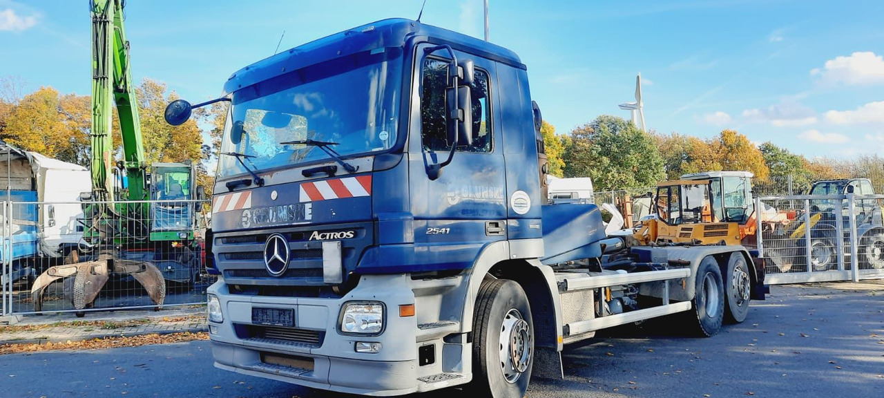 Mercedes-Benz 2641 Abrollkipper - Hook lift: gambar 2 Mercedes-Benz 2641 Abrollkipper - Hook lift: gambar 2
