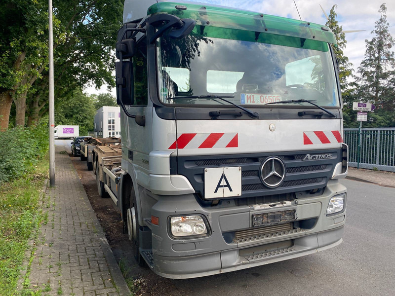 Mercedes-Benz 2641K 6x2 Abroller Klima - Hook lift: gambar 4 Mercedes-Benz 2641K 6x2 Abroller Klima - Hook lift: gambar 4