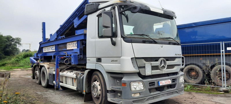 Mercedes-Benz 2641K 6x2 Abroller Klima - Hook lift: gambar 2 Mercedes-Benz 2641K 6x2 Abroller Klima - Hook lift: gambar 2
