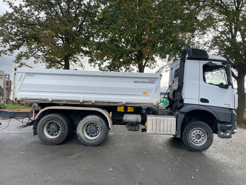 Mercedes-Benz 2648 3348 - Truk jungkit: gambar 3 Mercedes-Benz 2648 3348 - Truk jungkit: gambar 3