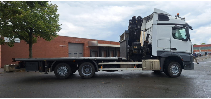Mercedes-Benz Actros 2543 - Truk flatbed: gambar 4 Mercedes-Benz Actros 2543 - Truk flatbed: gambar 4