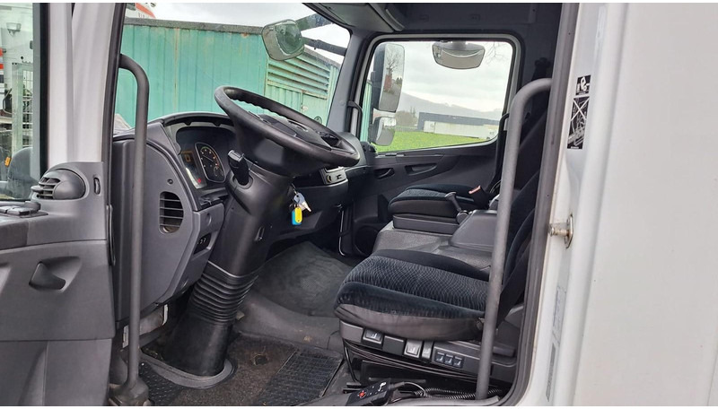 Mercedes-Benz Atego 818 Koffer - Truk box: gambar 5 Mercedes-Benz Atego 818 Koffer - Truk box: gambar 5