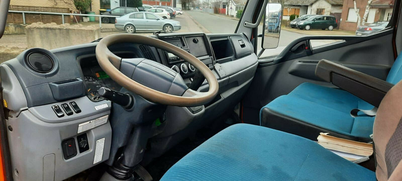 Truk skip loader Mitsubishi Canter Absetzer Klima AHK Diff/Sperre: gambar 7 Truk skip loader Mitsubishi Canter Absetzer Klima AHK Diff/Sperre: gambar 7