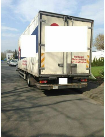 Renault Midlum 220 Tiefkühlkoffer Thermoking Diesel+Stro - Truk berpendingin: gambar 5 Renault Midlum 220 Tiefkühlkoffer Thermoking Diesel+Stro - Truk berpendingin: gambar 5