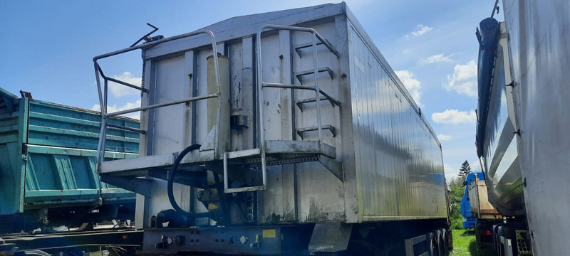 Renders SKM34-36 Alumulde 42 Kubik - Semi-trailer jungkit: gambar 2 Renders SKM34-36 Alumulde 42 Kubik - Semi-trailer jungkit: gambar 2