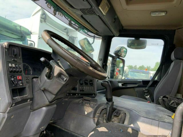Scania P340PS 8x4 Blatt/Blatt 1-Hand - Truk pengaduk beton: gambar 4 Scania P340PS 8x4 Blatt/Blatt 1-Hand - Truk pengaduk beton: gambar 4