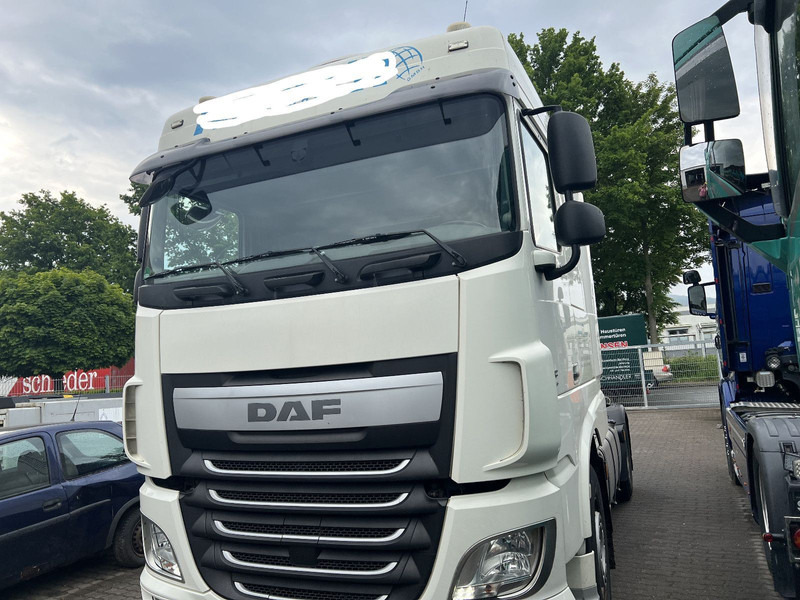 DAF 106.460PS SC SZM - Tractor head: gambar 3 DAF 106.460PS SC SZM - Tractor head: gambar 3