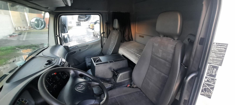 Mercedes-Benz 1824 LS G.Haus/Hochdach Klima - Tractor head: gambar 4 Mercedes-Benz 1824 LS G.Haus/Hochdach Klima - Tractor head: gambar 4