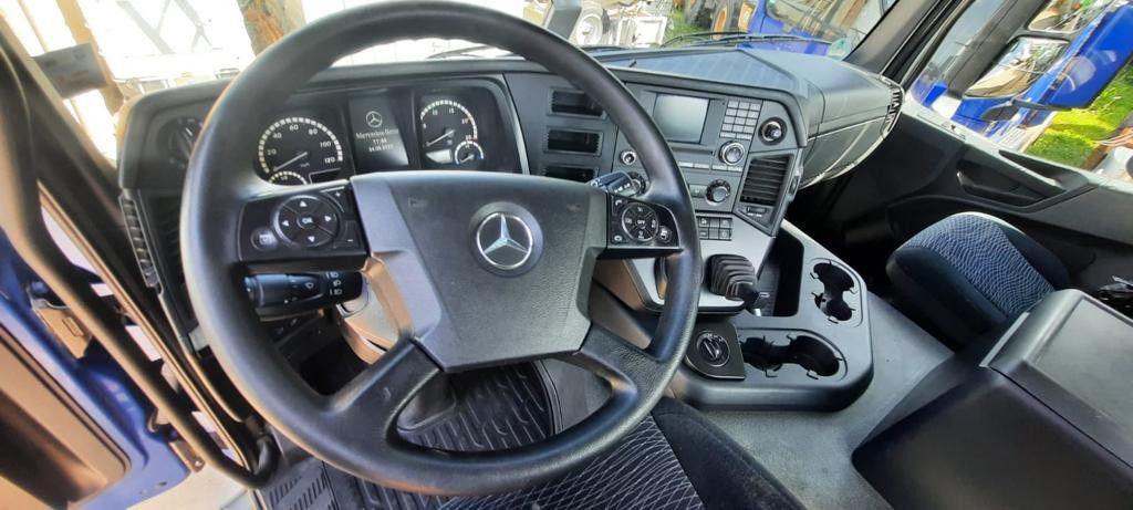 Mercedes-Benz 2043 Arocs 4x4 - Tractor head: gambar 3 Mercedes-Benz 2043 Arocs 4x4 - Tractor head: gambar 3