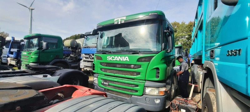 Scania P360 SZM - Tractor head: gambar 3 Scania P360 SZM - Tractor head: gambar 3