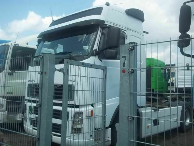Volvo FH12-420 Globelt. VEB Klima Kipphydraulik - Tractor head: gambar 3 Volvo FH12-420 Globelt. VEB Klima Kipphydraulik - Tractor head: gambar 3