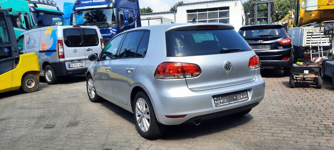 Volkswagen Golf - Mobil sedan: gambar 2 Volkswagen Golf - Mobil sedan: gambar 2