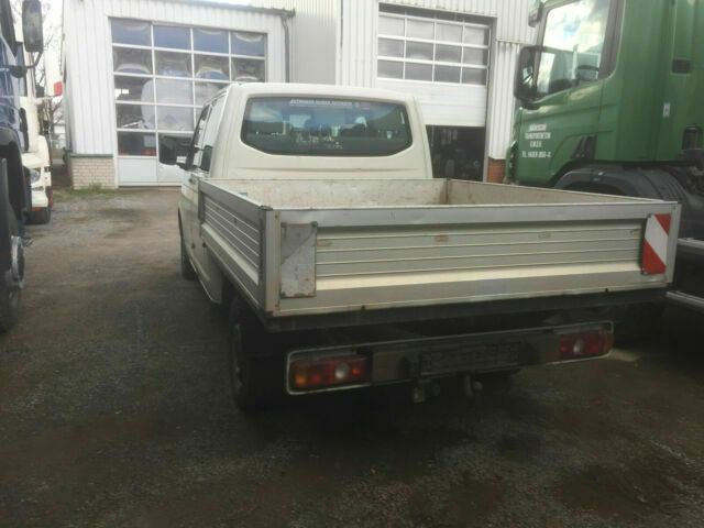 Volkswagen Transporter Pritsche Doka - Van flatbed: gambar 4 Volkswagen Transporter Pritsche Doka - Van flatbed: gambar 4