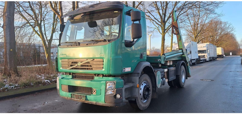 Volvo Absetzkipper FE-320 - Truk skip loader: gambar 1 Volvo Absetzkipper FE-320 - Truk skip loader: gambar 1