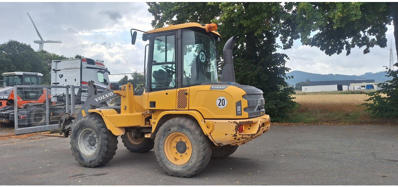 Volvo L30G - Wheel loader: gambar 2 Volvo L30G - Wheel loader: gambar 2