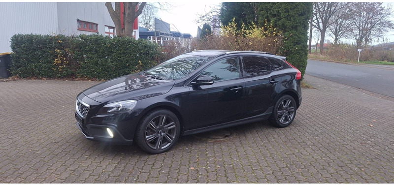 Volvo V40 Cross Country You! - Hatchback: gambar 2 Volvo V40 Cross Country You! - Hatchback: gambar 2