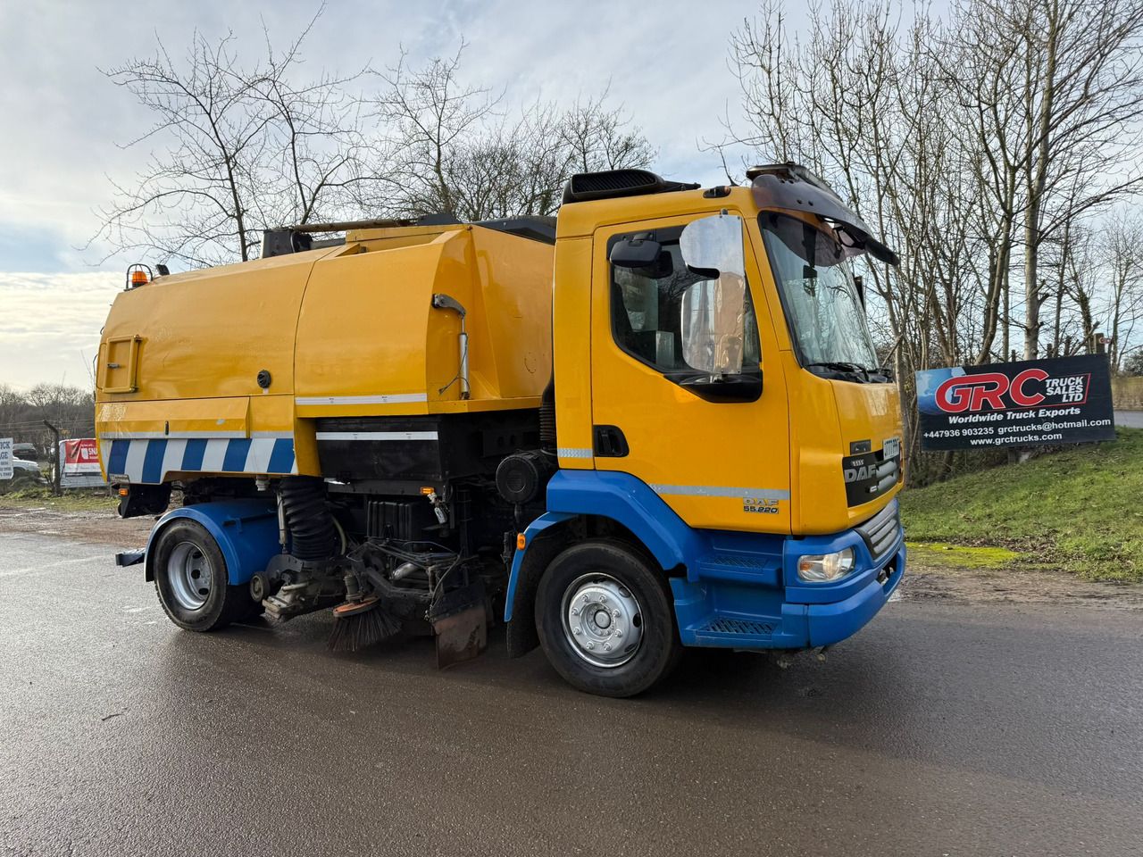 2010 DAF LF 55.220 Road Sweeper - Truk flatbed: gambar 3 2010 DAF LF 55.220 Road Sweeper - Truk flatbed: gambar 3