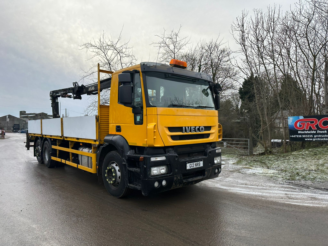 2013 Iveco Strails Dropside/Crane Truck - Truk flatbed: gambar 4 2013 Iveco Strails Dropside/Crane Truck - Truk flatbed: gambar 4