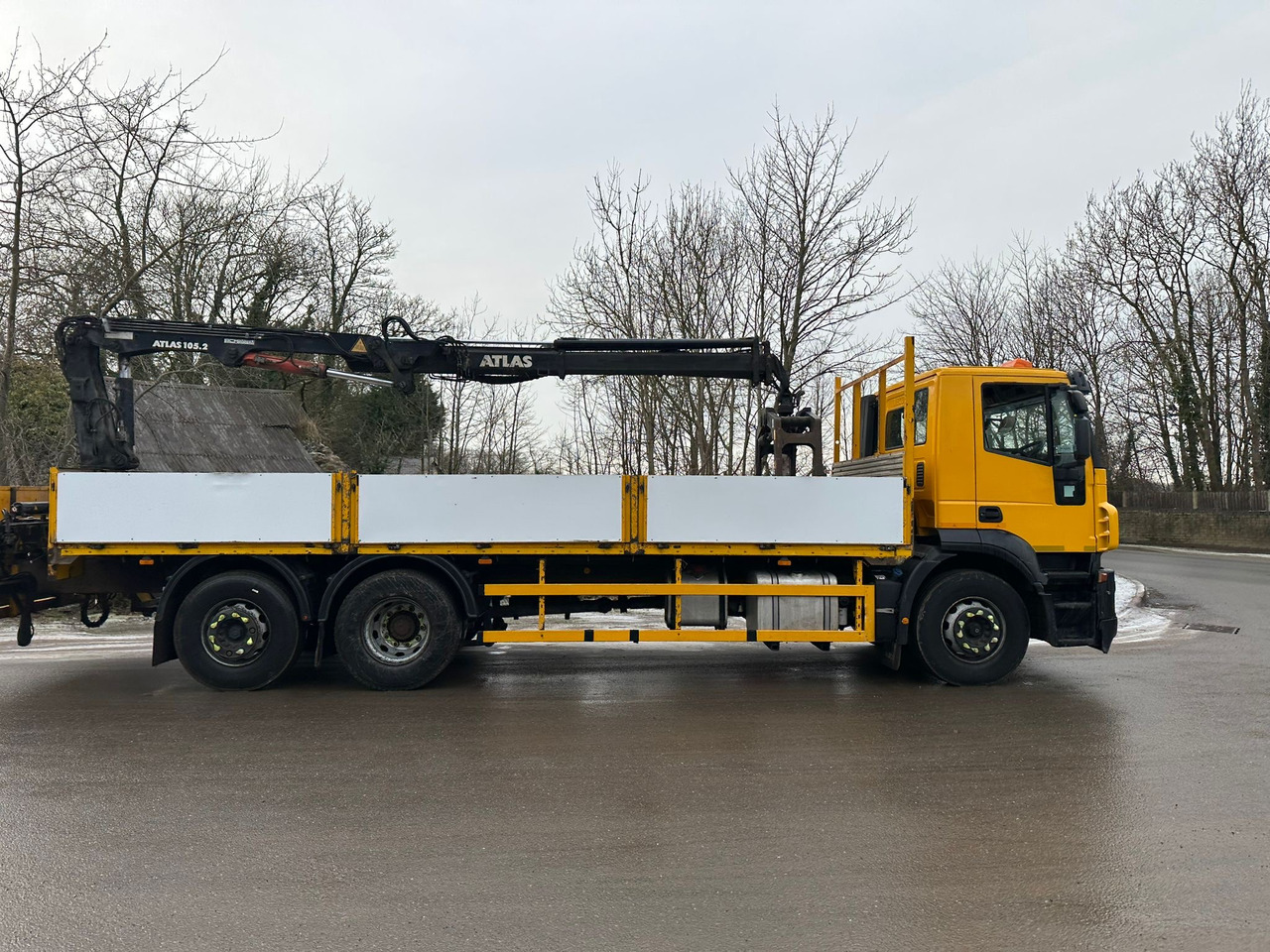Truk flatbed 2013 Iveco Strails Dropside/Crane Truck: gambar 20