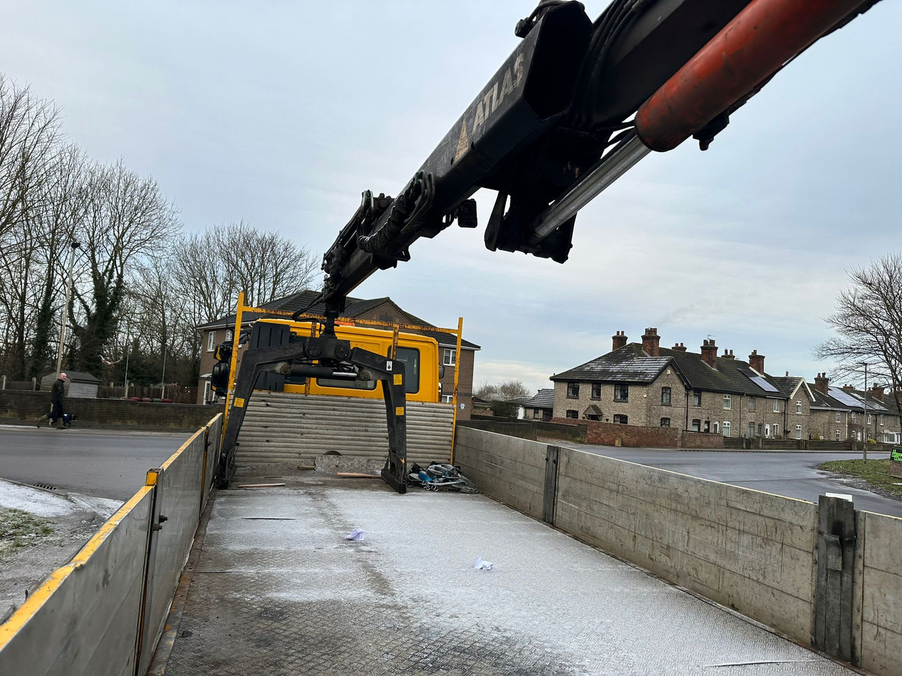 Truk flatbed 2013 Iveco Strails Dropside/Crane Truck: gambar 22