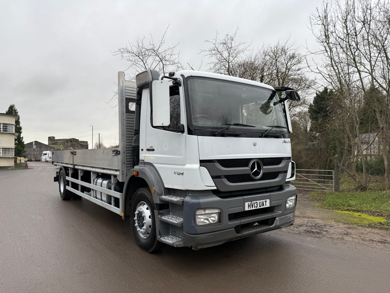 2013 Mercedes Axor 1824 Dropside Truck - Truk flatbed: gambar 3 2013 Mercedes Axor 1824 Dropside Truck - Truk flatbed: gambar 3
