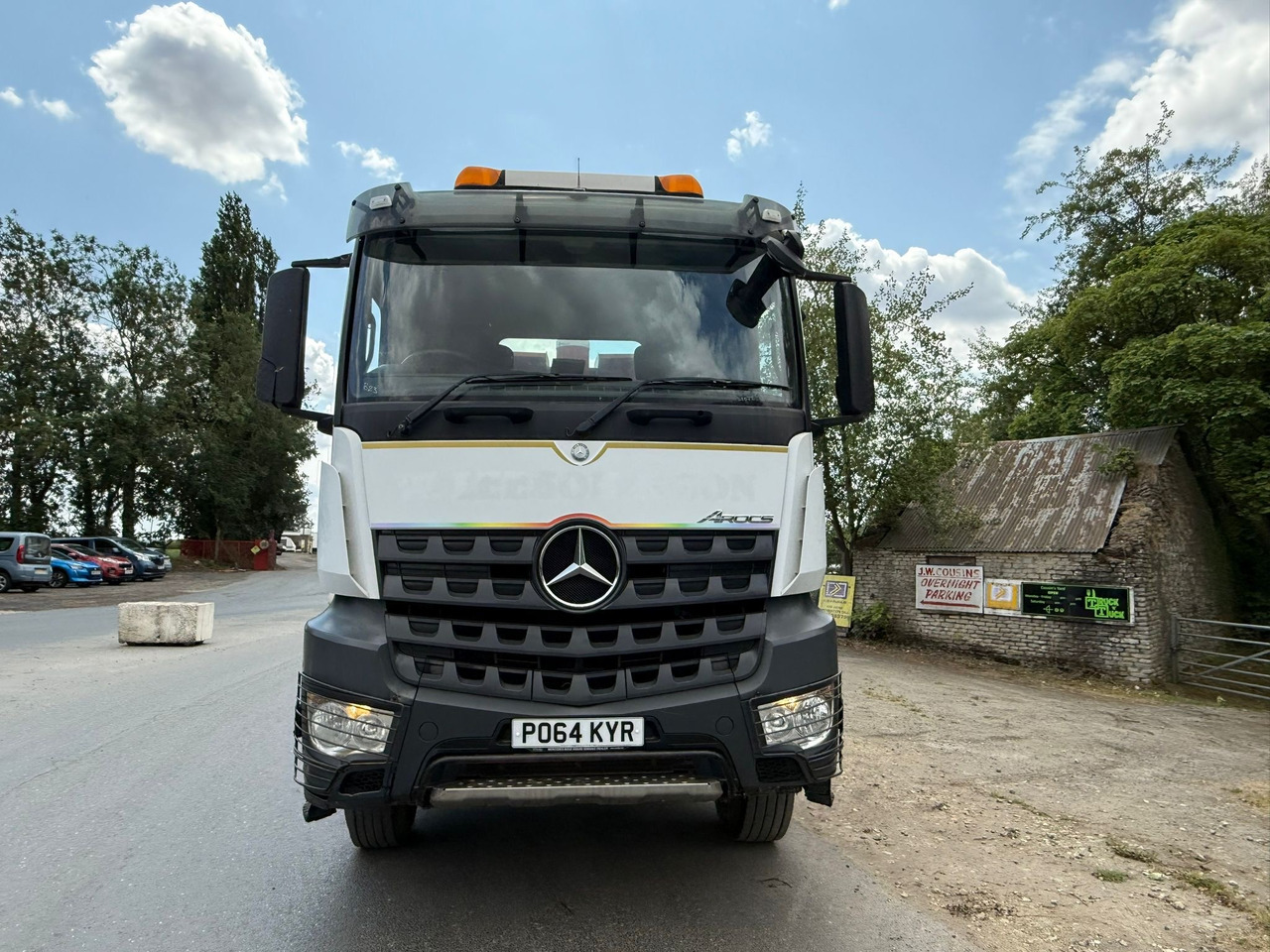 2014 Mercedes Arocs Tipper Truck RFE - Truk jungkit: gambar 3 2014 Mercedes Arocs Tipper Truck RFE - Truk jungkit: gambar 3