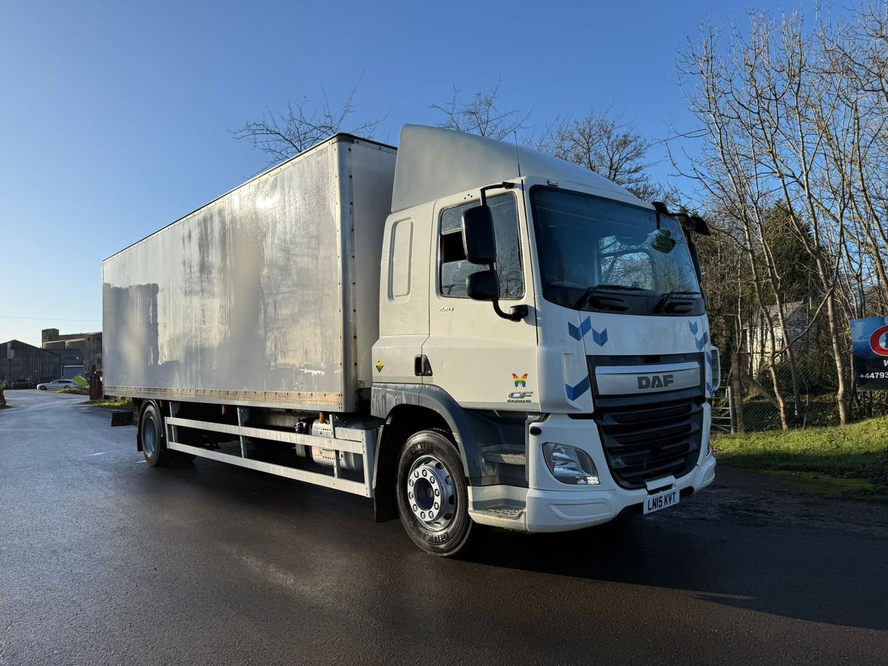 2015 DAF CF 220 Rigid Truck - Truk box: gambar 1 2015 DAF CF 220 Rigid Truck - Truk box: gambar 1