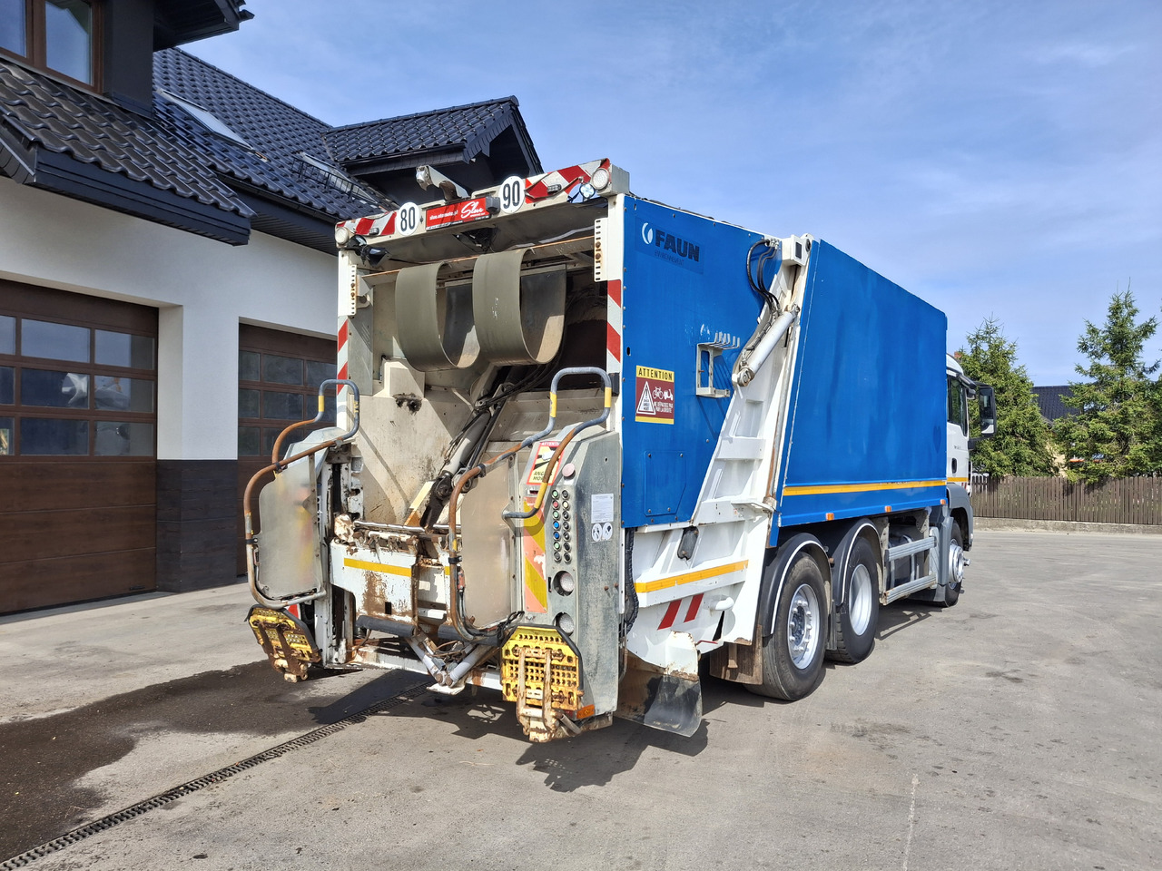 MAN MAN TGS 28.360 Śmieciarka Müllwagen Garbage Truck FAUN 3 Osie - Truk sampah: gambar 5 MAN MAN TGS 28.360 Śmieciarka Müllwagen Garbage Truck FAUN 3 Osie - Truk sampah: gambar 5