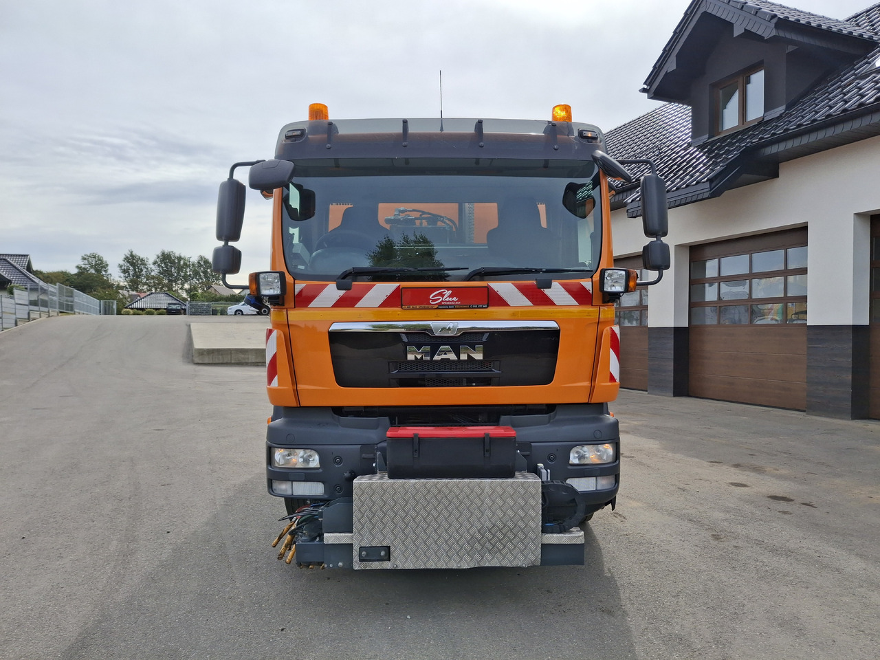 MAN TGM 18.250 Zamiatarka Kupper Weisser BROCK 2 Motoren Szczotki L/R PM10 Odchwaszczarka - Penyapu jalan: gambar 2 MAN TGM 18.250 Zamiatarka Kupper Weisser BROCK 2 Motoren Szczotki L/R PM10 Odchwaszczarka - Penyapu jalan: gambar 2