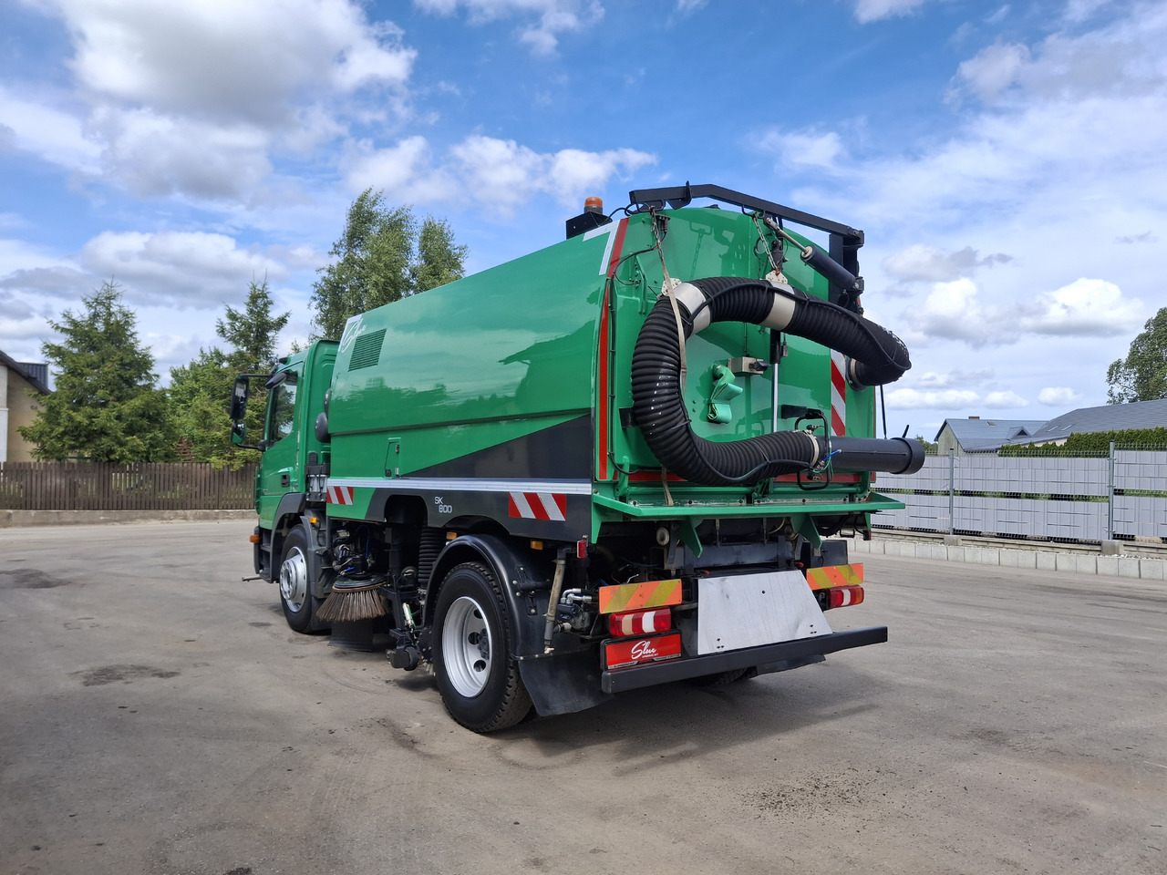 MERCEDES-BENZ Atego 1523 Zamiatarka Kehrmaschine Schmidt SK600 Karcher 2 Motoren Euro 6 PM10 Rura Do Liści - Penyapu jalan: gambar 4 MERCEDES-BENZ Atego 1523 Zamiatarka Kehrmaschine Schmidt SK600 Karcher 2 Motoren Euro 6 PM10 Rura Do Liści - Penyapu jalan: gambar 4