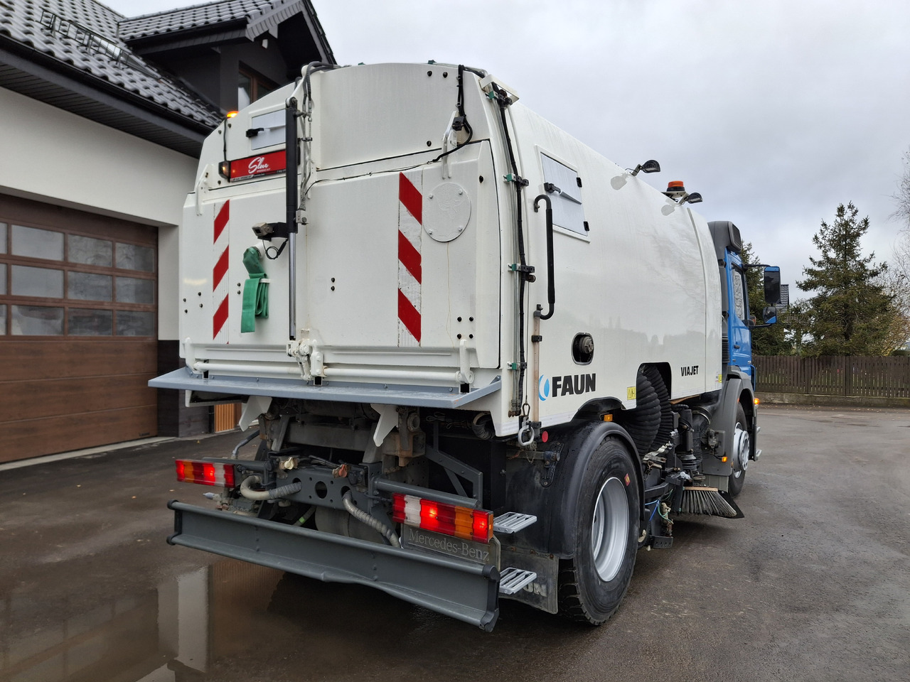 Mercedes-Benz Axor 1829 PM10 Zamiatarka Kehrmaschine FAUN - Penyapu jalan: gambar 5 Mercedes-Benz Axor 1829 PM10 Zamiatarka Kehrmaschine FAUN - Penyapu jalan: gambar 5