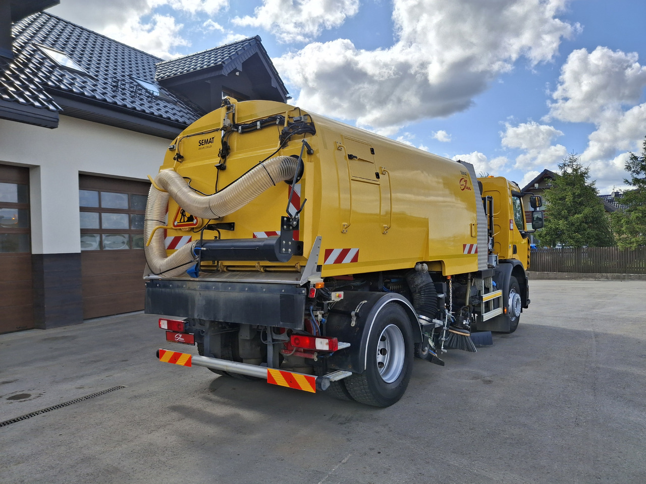 Penyapu jalan RENAULT C280 Kehrmaschine Zamiatarka SEMAT Zoeller FAUN Karcher L/R 2 Motoren 2018r 740 Mth Euro 6: gambar 19 Penyapu jalan RENAULT C280 Kehrmaschine Zamiatarka SEMAT Zoeller FAUN Karcher L/R 2 Motoren 2018r 740 Mth Euro 6: gambar 19